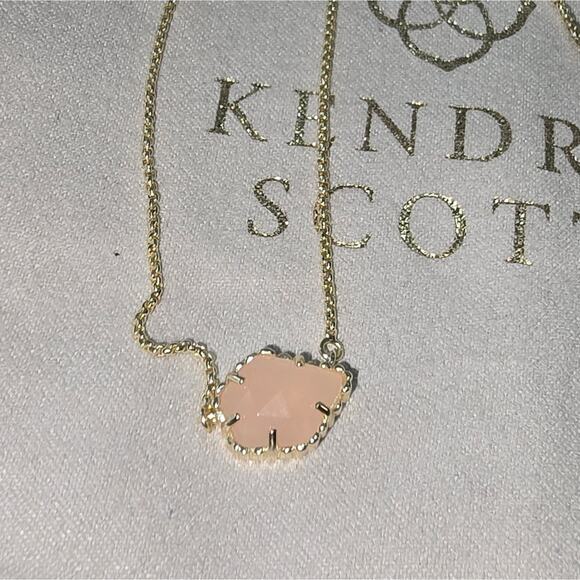 Kendra Scott Jewelry - Kendra Scott Tess Rose Quartz Pendant Necklace Gold Plated New